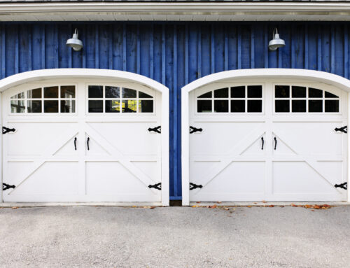 This Is How to Choose the Best Garage Door Paint Color